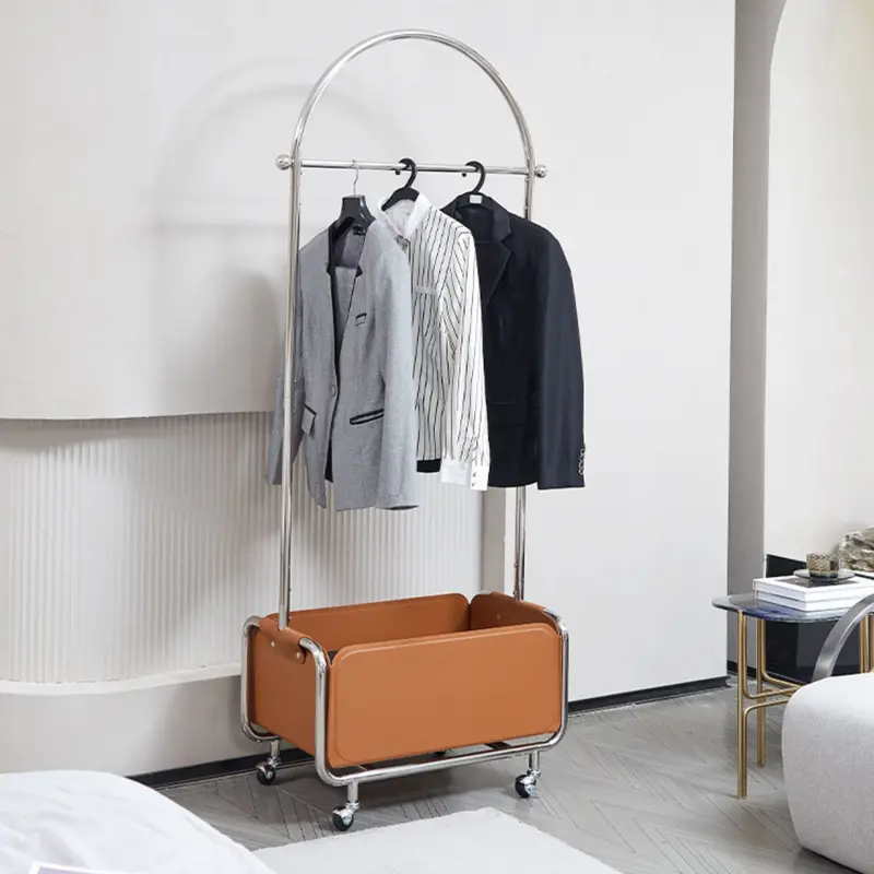 Saddle Leather Silver Hanger – Mll-T40 1