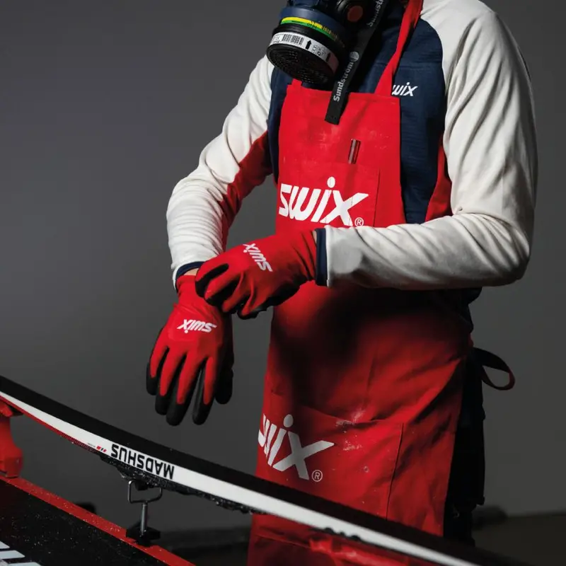 Swix Heavy-Duty Waxing Apron For Ski Tuning 1